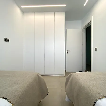 Marina Suites 7 *